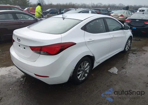 2015 Hyundai Elantra Se z USA, uszkodzony, nr VIN 5NPDH4AE3FH629470